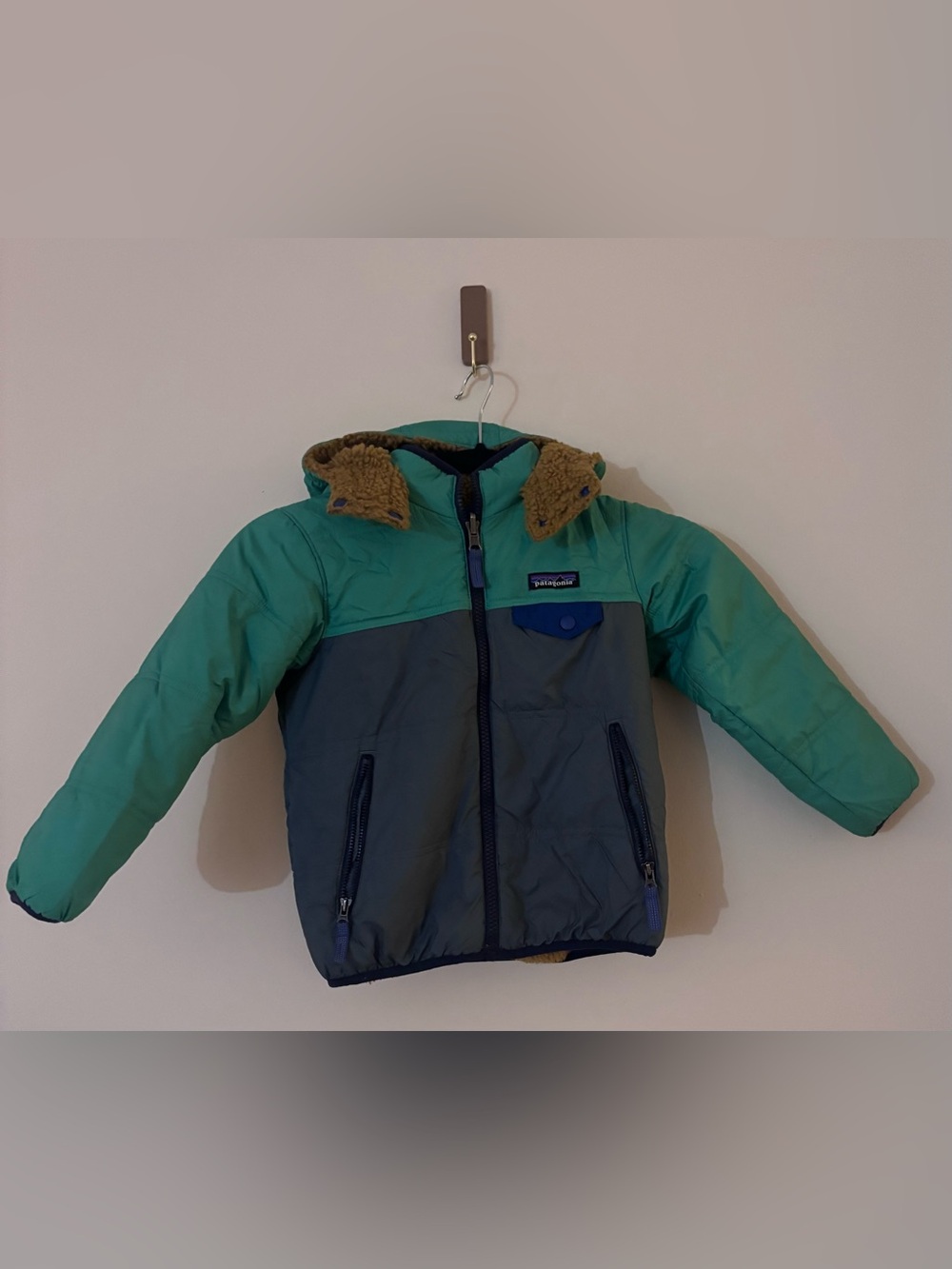 Patagonia Tribbles Reversible Hooded Jacket Kids 5T Green Gray Brown Fleece